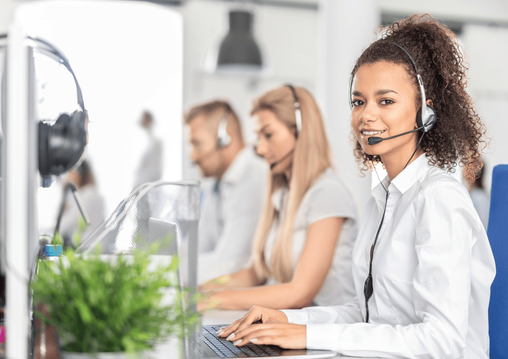 Imagem representando um profissional de Contact Center - Plansul - banco de imagem gratuito