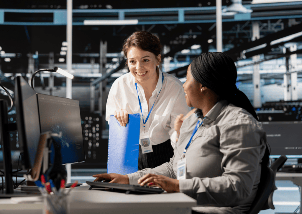 Colaboradores de equipe terceirizada - redução de rotatividade - Plansul - Banco de imagens