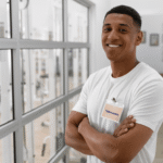imagem representando colaborador trabalhando para empresa de terceirização confiável - banco de imagens